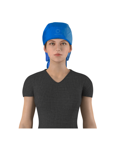 Bandanos naudojimo pavyzdys, moteris dėvi ARTRAID terapinę bandaną ant galvos, skirtą patogiam prigludimui ir komfortui naudojimo metu.