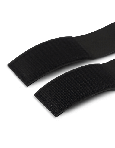 Universalaus aplikatoriaus tvirtinimo dirželiai su lipnia juosta, skirti patogiam aplikatoriaus pritvirtinimui.